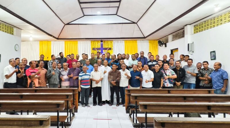 Menjadi Sahabat Seperjalanan Yang Saling Meneguhkan