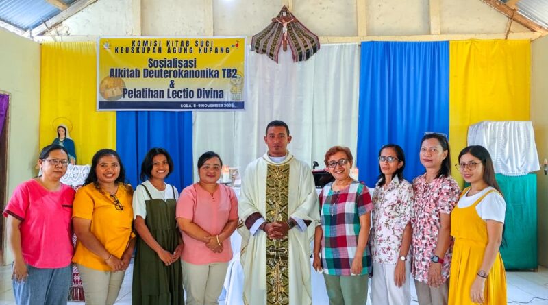 Komisi Kitab Suci KAK Gelar Sosialisasi Kitab Suci TB2 Dan Pelatihan Lectio Divina di Stasi Soba, Paroki Battuna
