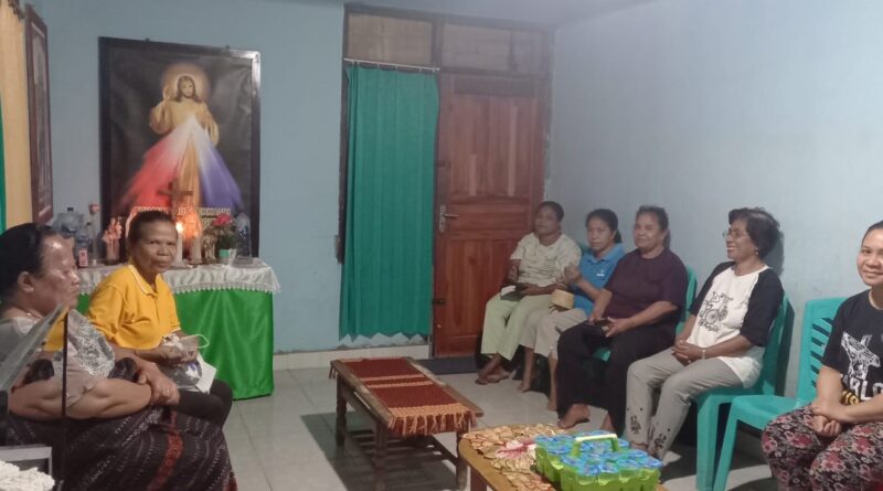 Umat KUB Sto. Mikhael Malaikat Agung Oebobo B Antusias Ikuti Katekese BKSN Minggu II